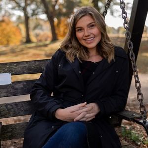 Meet your Posher, Eve